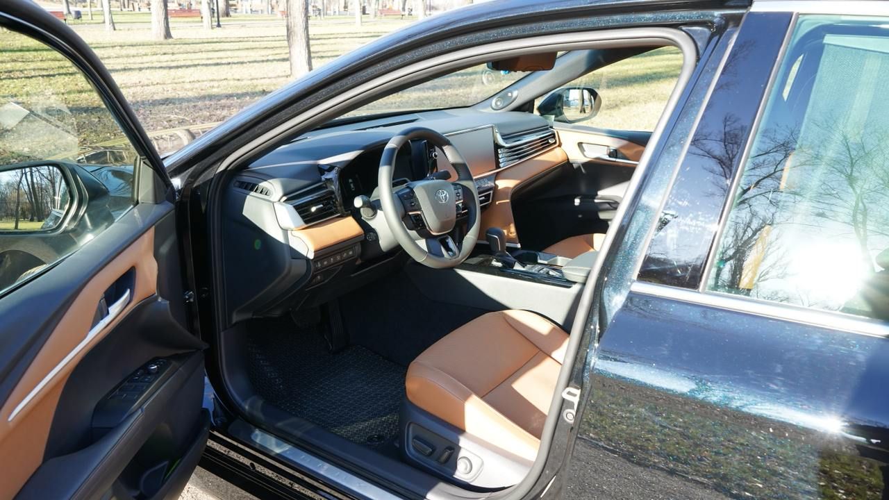 Toyota Camry XV80 - Фото №8 Toyota Camry XV80 - Фото №8