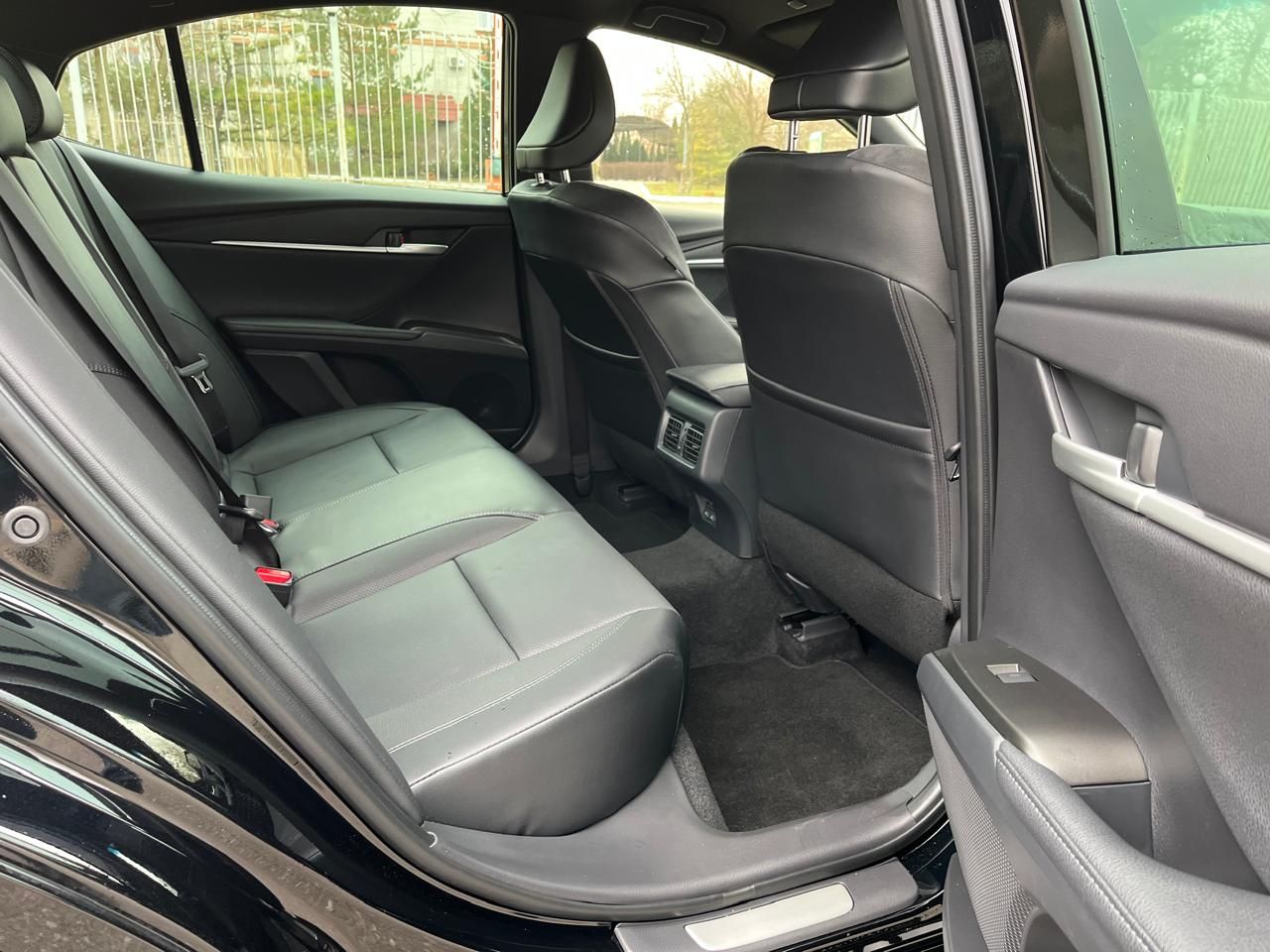 Toyota Camry XV80 - Image №3 Toyota Camry XV80 - Image №3