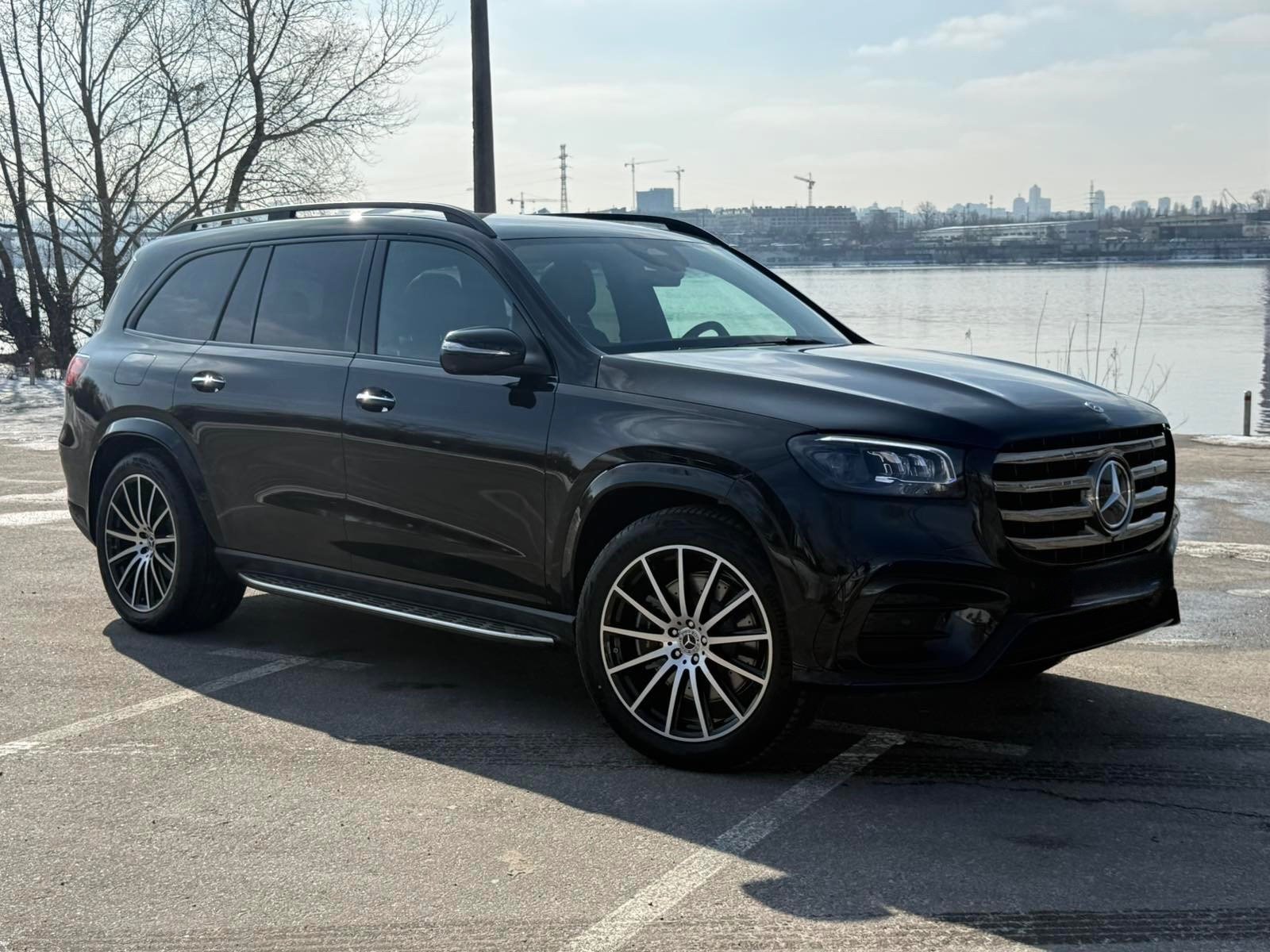 Mercedes GLS 2026 - Фото №1 Mercedes GLS 2026 - Фото №1