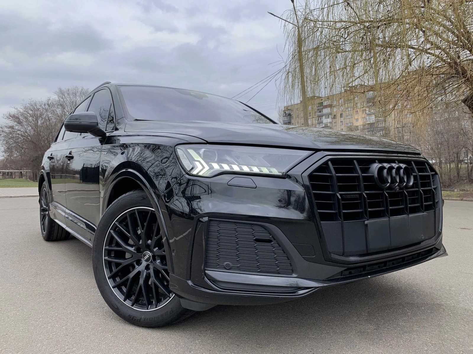 Audi Q7 2020 S-Line - Image №1 Audi Q7 2020 S-Line - Image №1