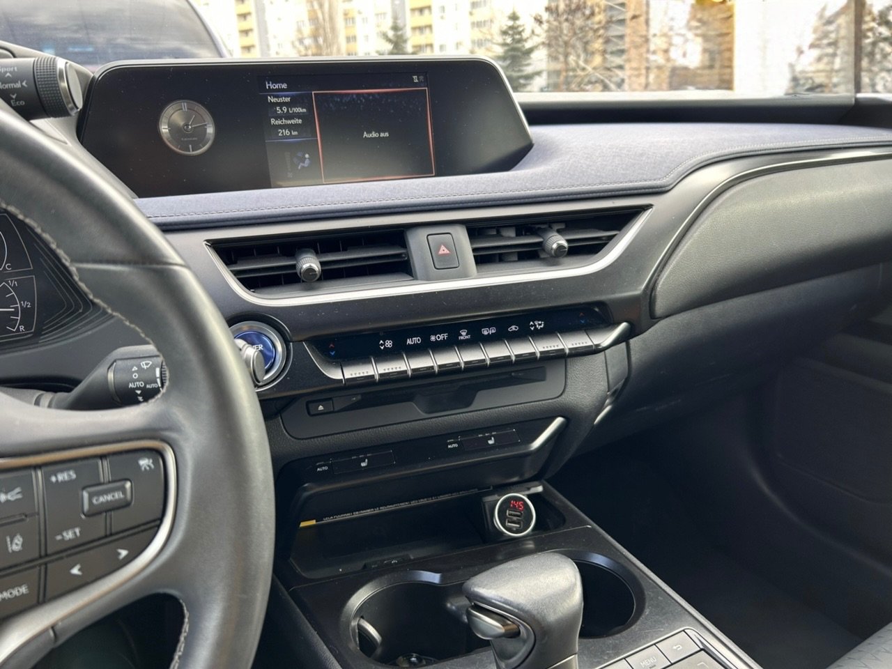 Lexus UX 2020 - Image №4 Lexus UX 2020 - Image №4