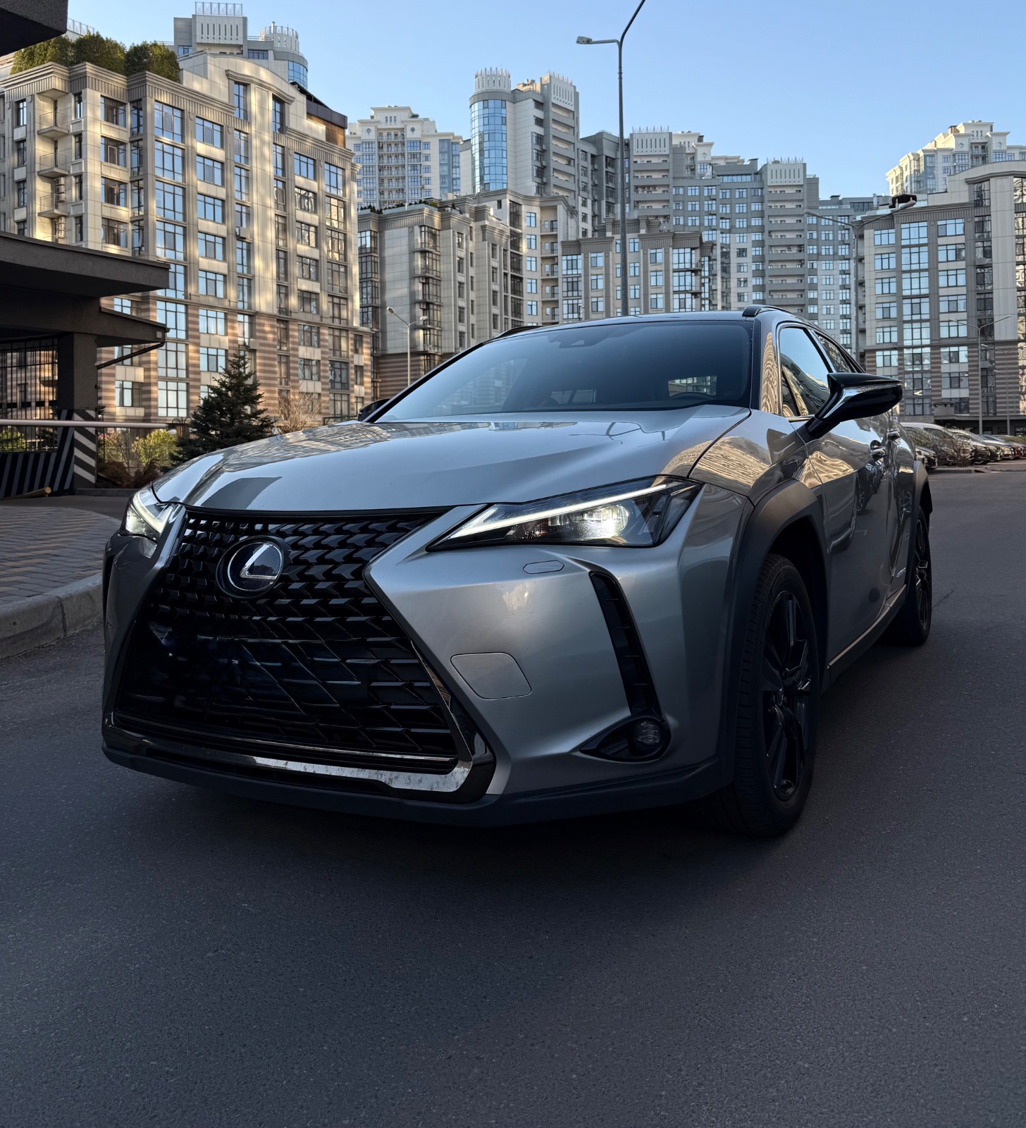 Lexus UX 2020 - Image №1 Lexus UX 2020 - Image №1