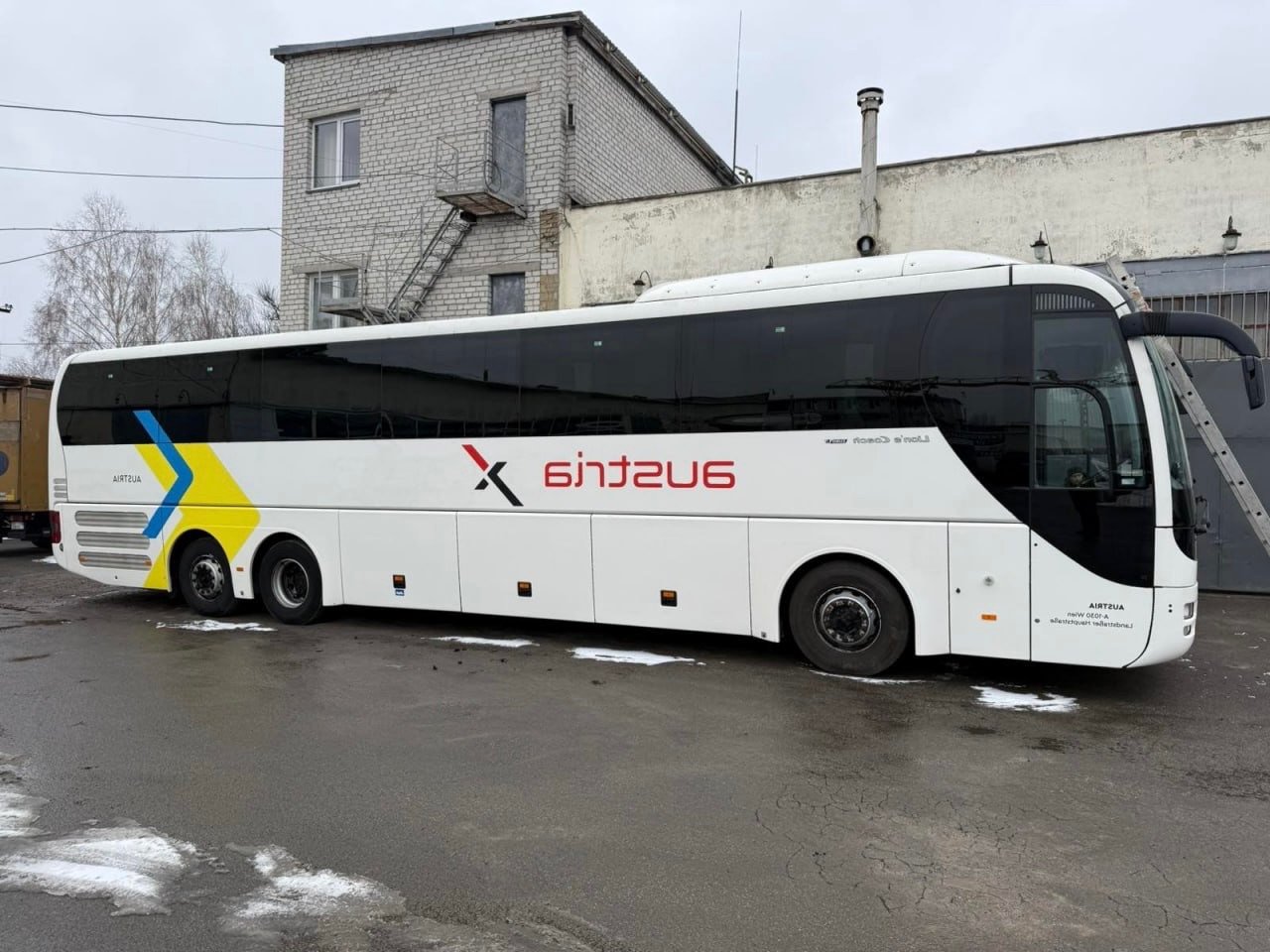 MAN Lion's Coach